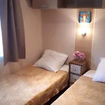 홀리데이파크 Maison Mobilhome Sans Vis A Vis Au Calme Et En Hauteur