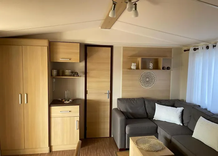 Maison Mobilhome Sans Vis à Vis Au Calme Et En Hauteur