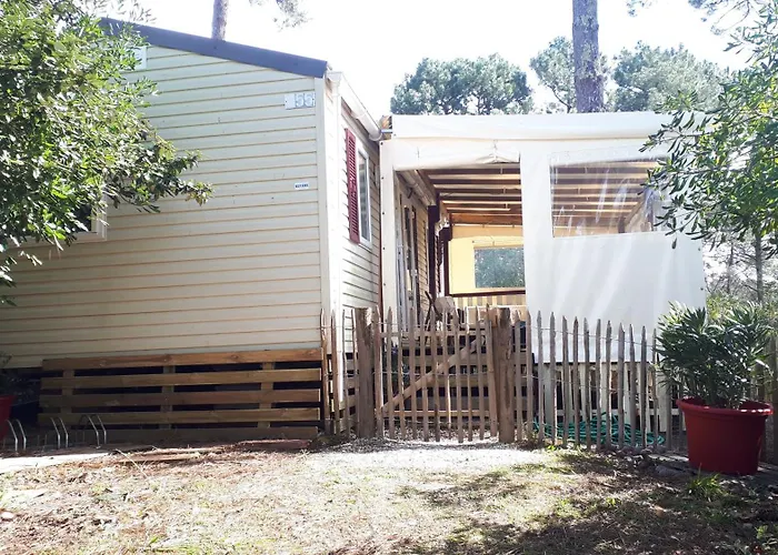 Parco vacanze Maison Mobilhome Sans Vis à Vis Au Calme Et En Hauteur *